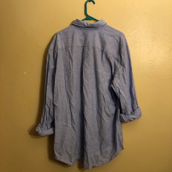 GAP Blue Collared Button Down - Picture 4 of 4